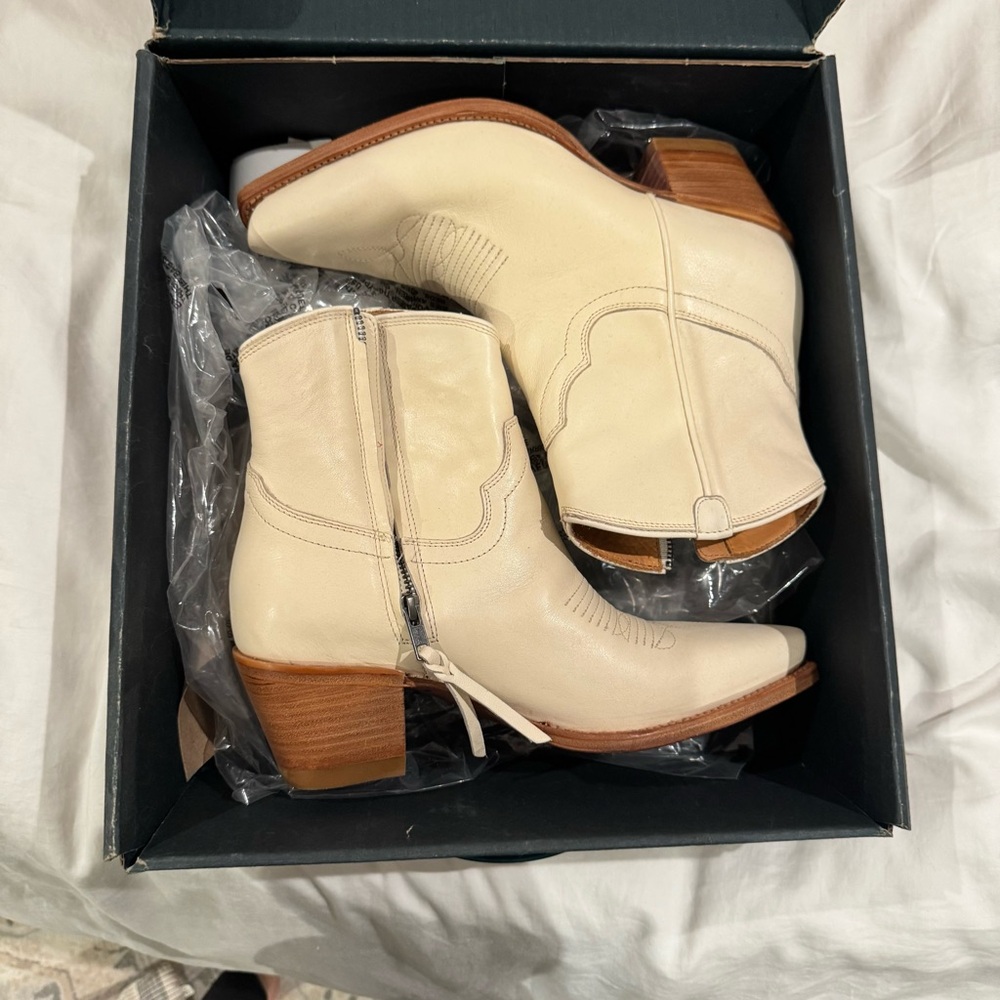 Tecovas - The Daisy Booties